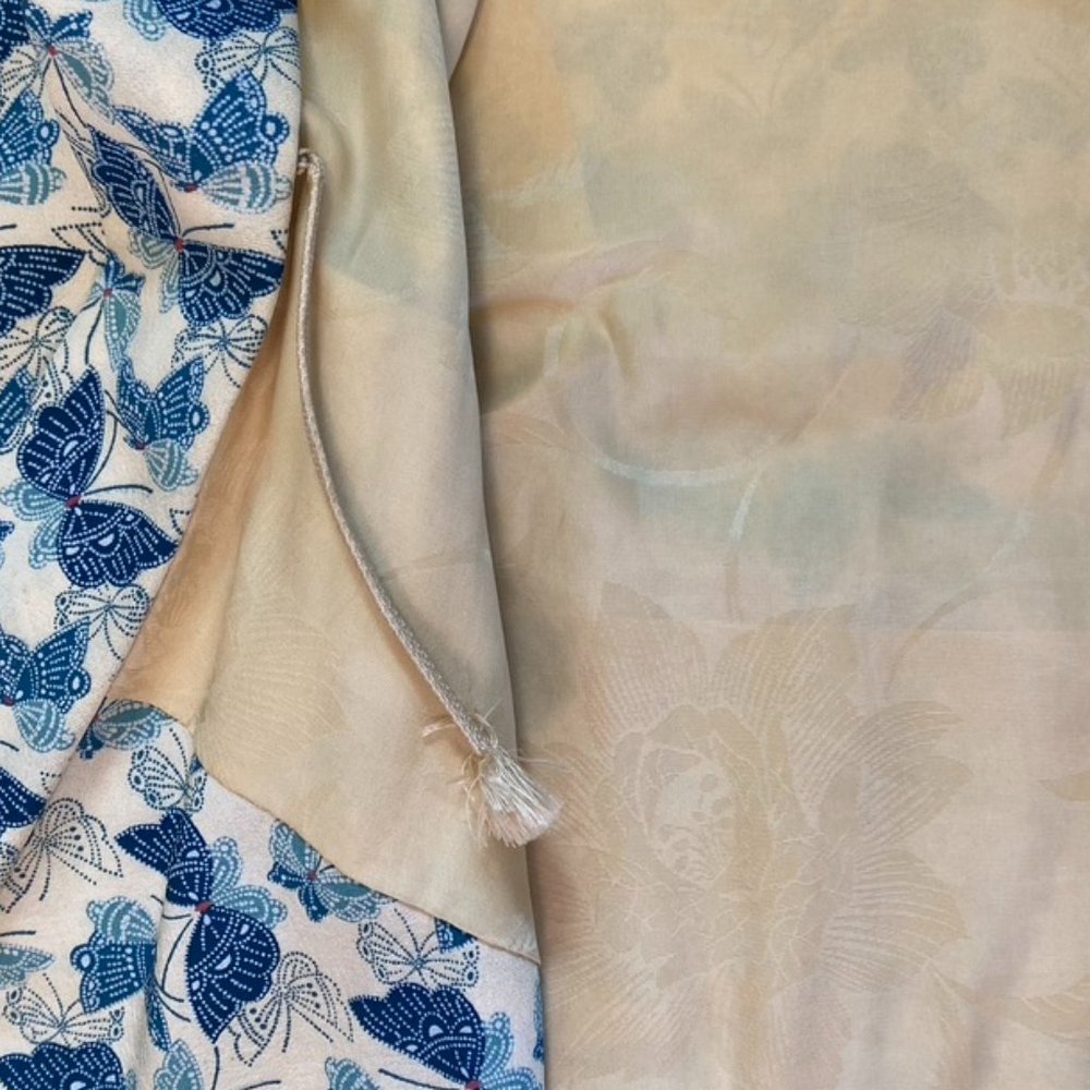Japanese Vintage Silk Butterfly Short Kimono - Picture 8 of 10